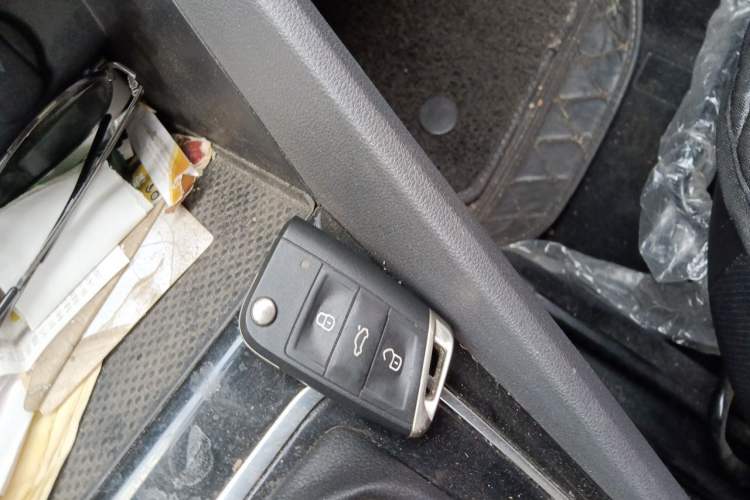 Used Jetta VS7 2020 1.4T Automatic "Thirty and Standing Firm" Edition Vehicle Key