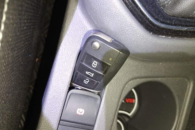 Used Jetta VS7 2020 1.4T Automatic Glory Edition Vehicle Key