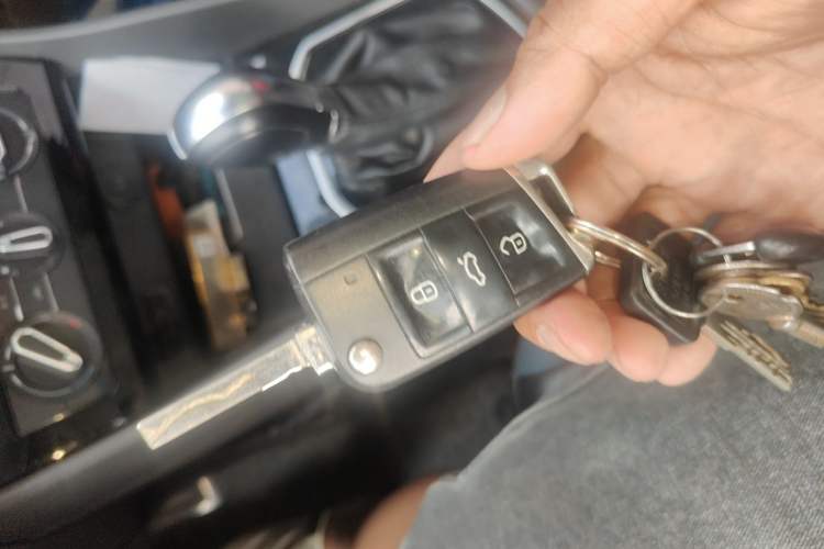 Used Jetta VS7 2020 1.4T Automatic Enjoyment Model Vehicle Key