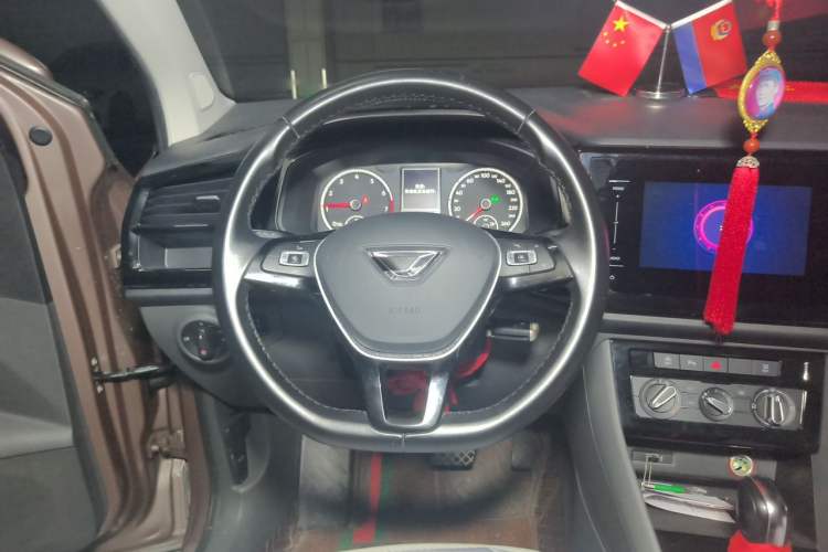 Used Jetta VS7 2020 1.4T Automatic Entry-Level Trim Steering Wheel