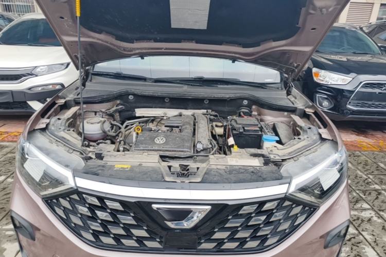 Used Jetta VS7 2020 1.4T Automatic Entry-Level Trim Engine Bay