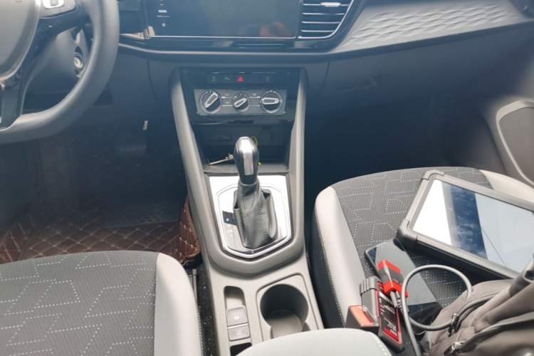 Used Jetta VS7 2020 1.4T Automatic Entry-Level Trim Gear Lever