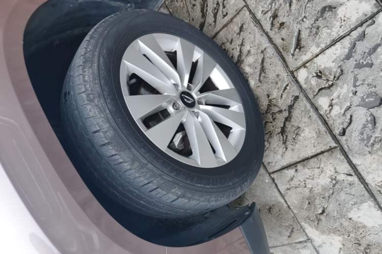 Used Jetta VS7 2020 1.4T Automatic Entry-Level Trim Left Front Wheel Hub