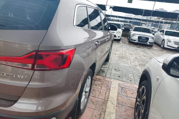 Used Jetta VS7 2020 1.4T Automatic Entry-Level Trim Right Rear Taillight