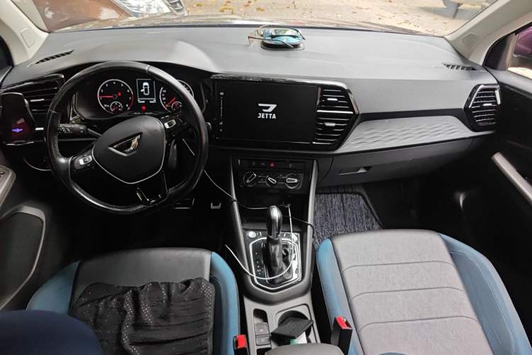 Used Jetta VS7 2020 1.4T Automatic Enjoyment Model Center Console
