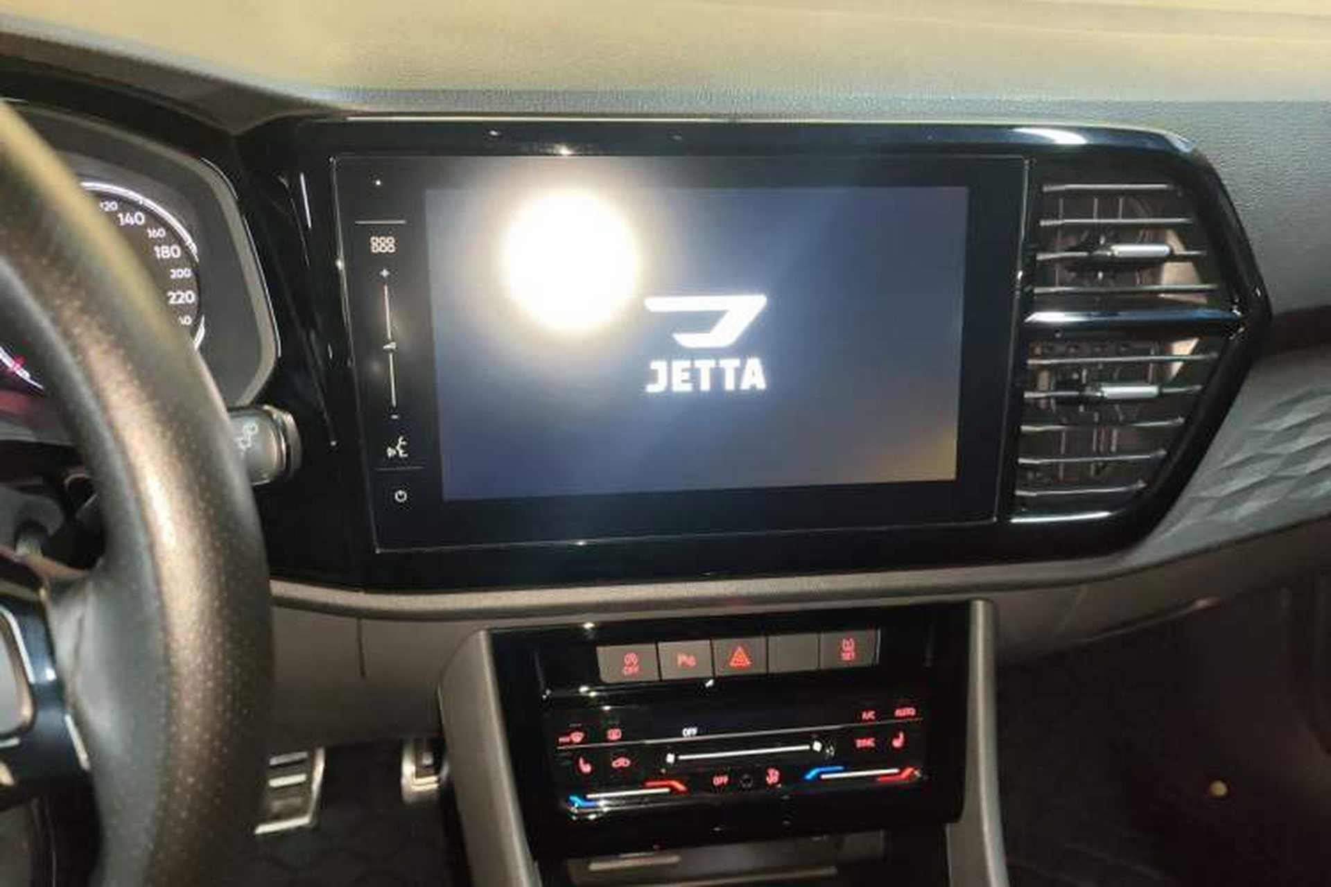 Used Jetta VS7 2020 1.4T Automatic Glory Edition Audio And AC Panel
