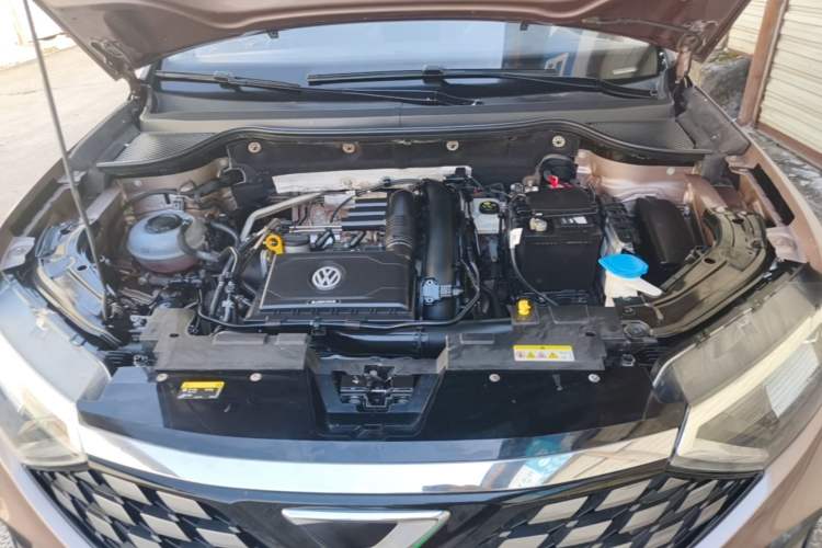 Used Jetta VS7 2020 1.4T Automatic Entry-Level Trim Engine Bay