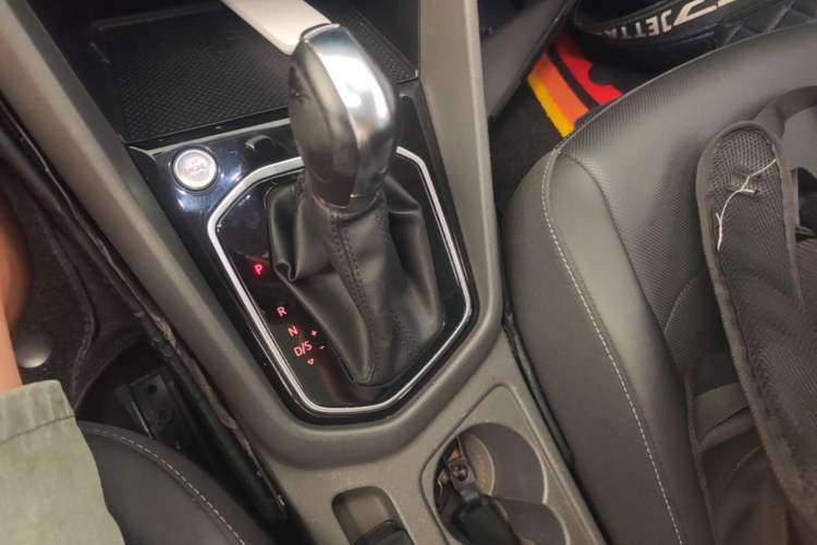 Used Jetta VS7 2020 1.4T Automatic Enjoyment Model Gear Lever