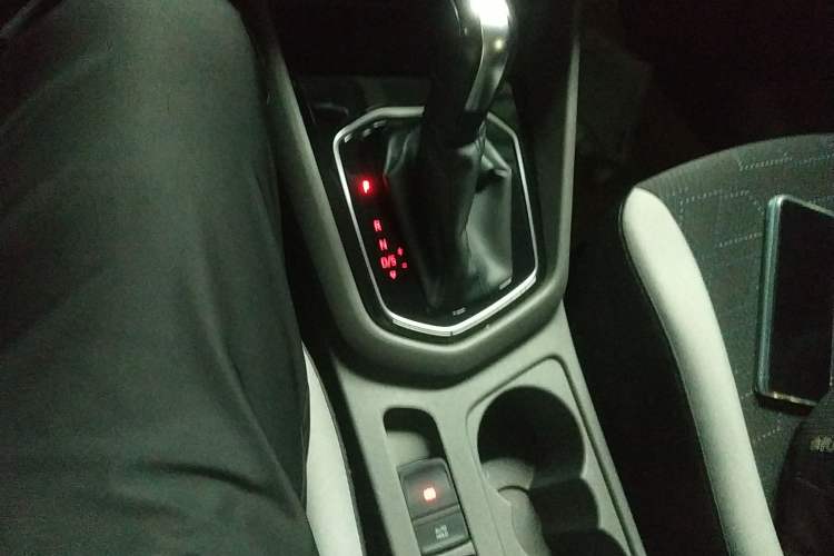 Used Jetta VS7 2020 1.4T Automatic Entry-Level Trim Gear Lever
