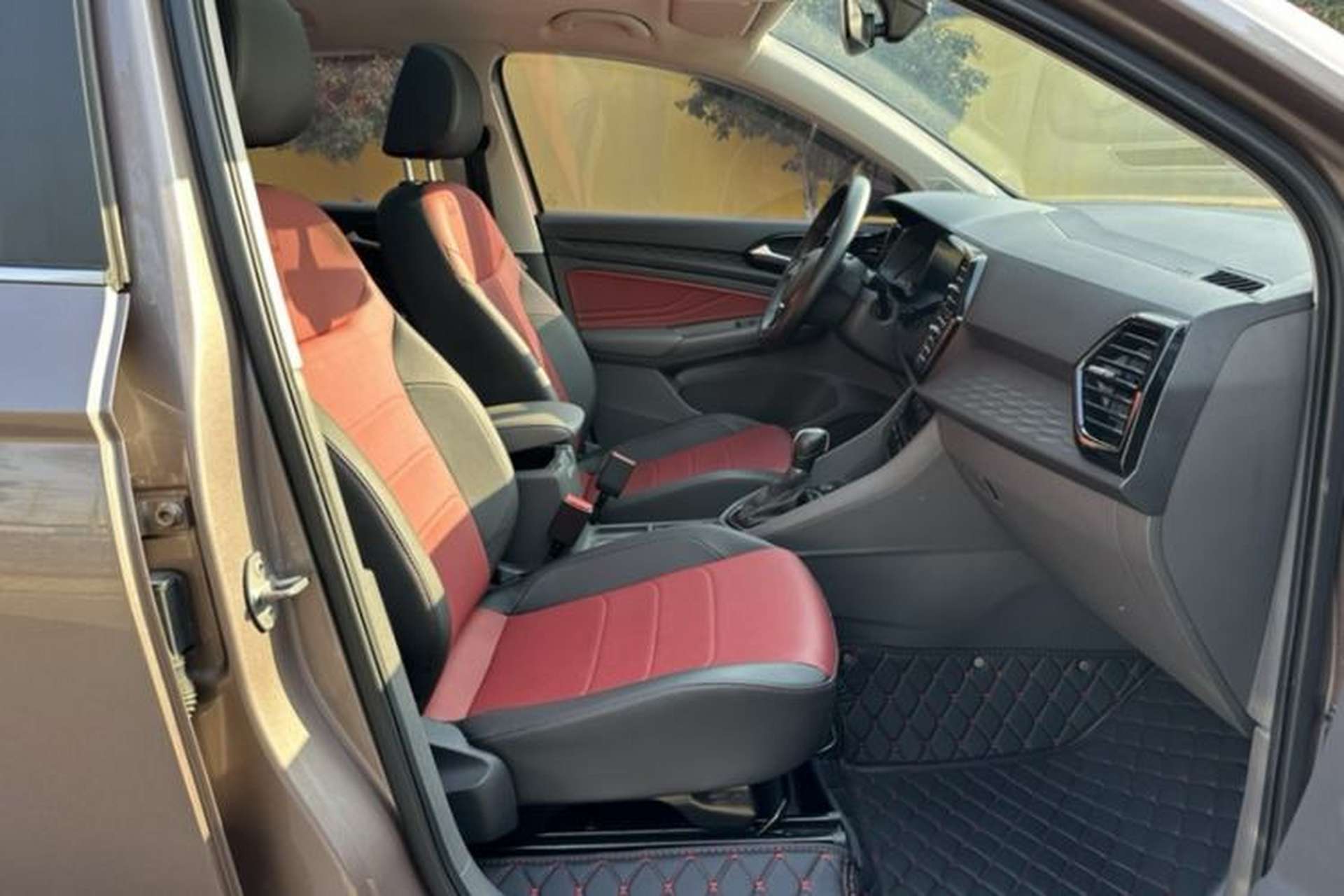 Used Jetta VS7 2020 1.4T Automatic Glory Edition Interior 9