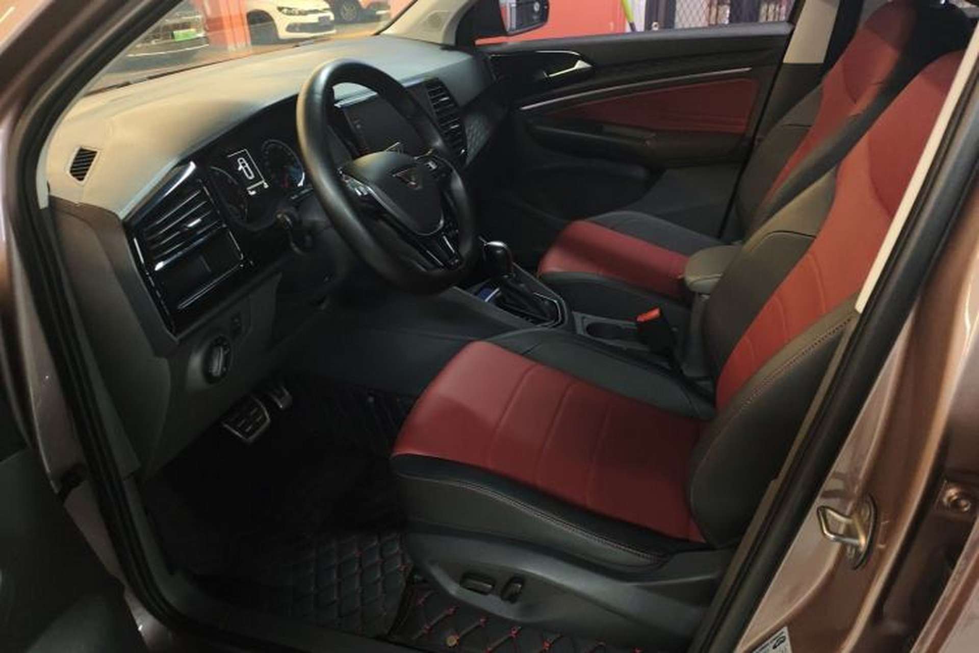 Used Jetta VS7 2020 1.4T Automatic Glory Edition Left Front Seat