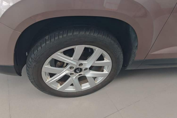 Used Jetta VS7 2020 1.4T Automatic Enjoyment Model Left Front Wheel Hub