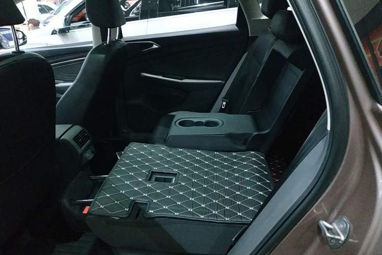 Used Jetta VS7 2020 1.4T Automatic Enjoyment Model Left Rear Seat