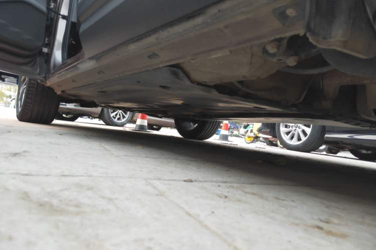 Used Jetta VS7 2020 1.4T Automatic Glory Edition Left Side Sill