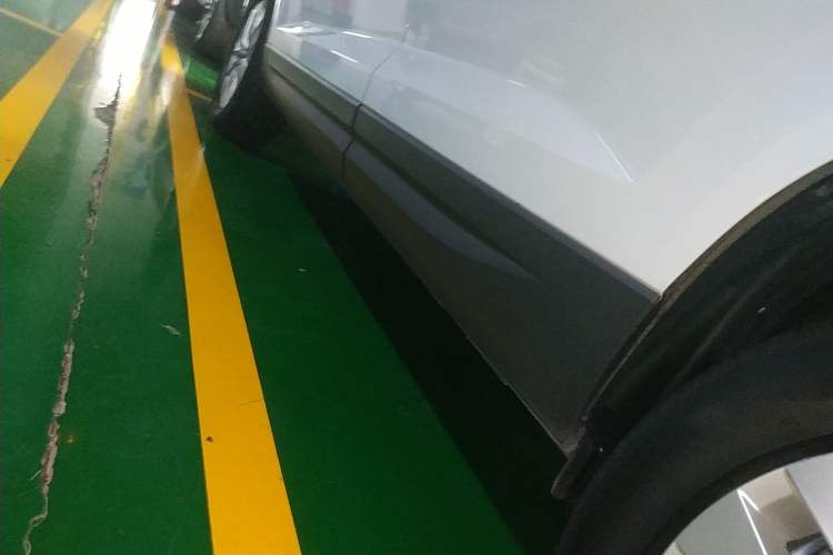 Used Jetta VS7 2020 1.4T Automatic Entry-Level Trim Left Side Sill