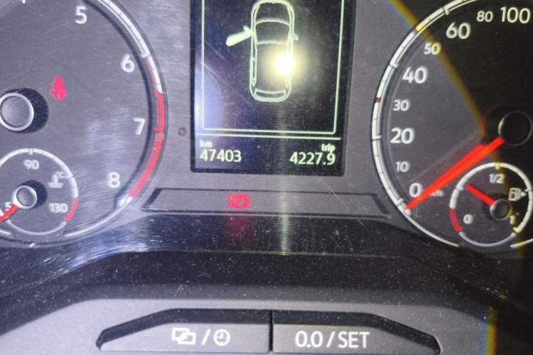 Used Jetta VS7 2020 1.4T Automatic Enjoyment Model Odometer Close Up