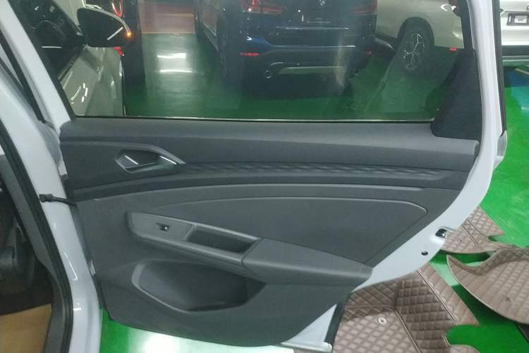 Used Jetta VS7 2020 1.4T Automatic Entry-Level Trim Right Rear Door Interior
