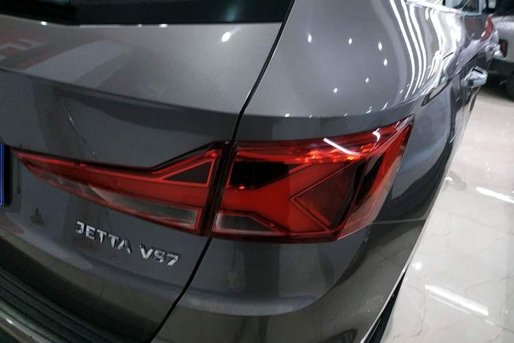 Used Jetta VS7 2020 1.4T Automatic Enjoyment Model Right Rear Taillight