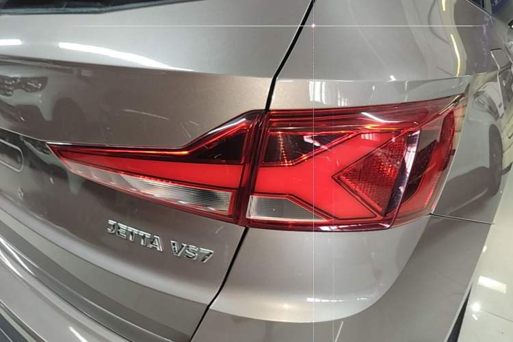 Used Jetta VS7 2020 1.4T Automatic Glory Edition Right Rear Taillight