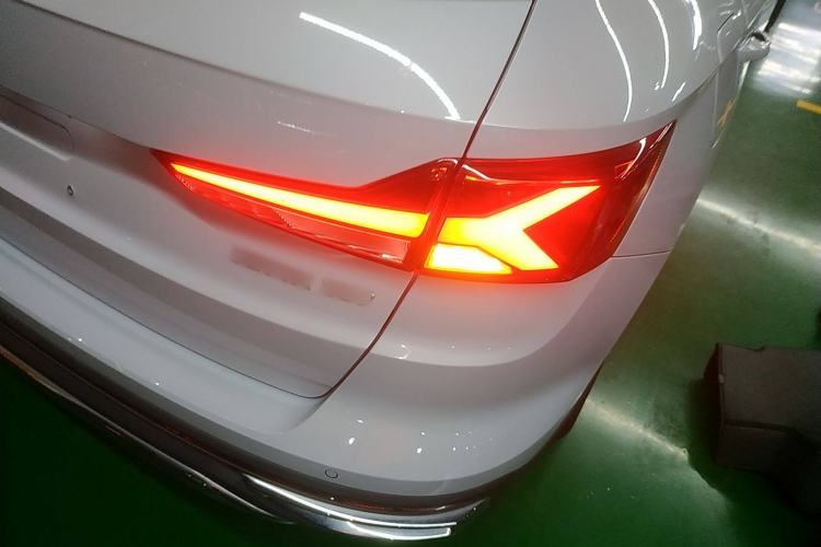Used Jetta VS7 2020 1.4T Automatic Entry-Level Trim Right Rear Taillight