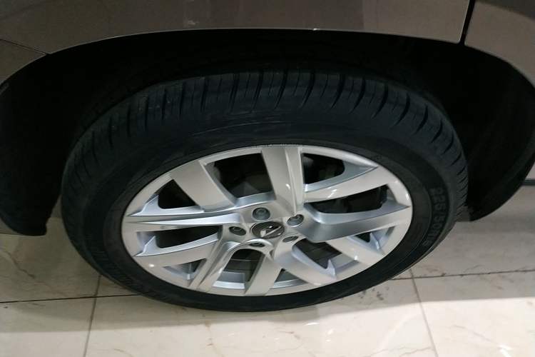 Used Jetta VS7 2020 1.4T Automatic Enjoyment Model Right Rear Wheel Hub