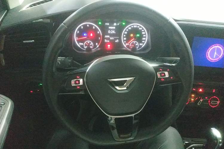 Used Jetta VS7 2020 1.4T Automatic Entry-Level Trim Steering Wheel
