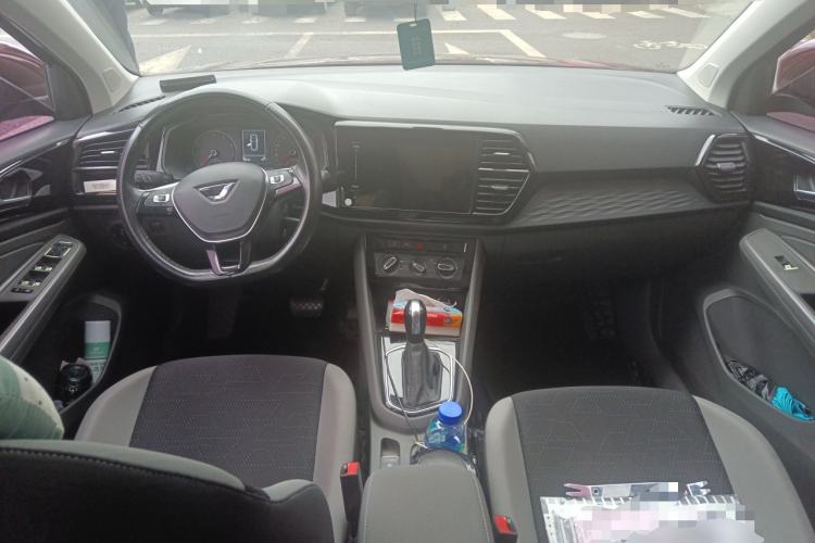 Used Jetta VS7 2020 1.4T Automatic Entry-Level Trim Center Console