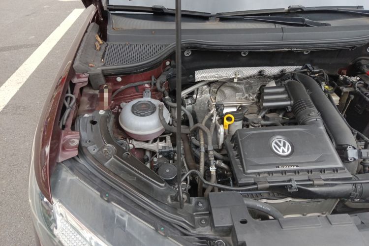 Used Jetta VS7 2020 1.4T Automatic Entry-Level Trim Engine Bay Right
