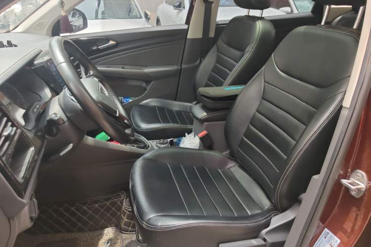 Used Jetta VS7 2020 1.4T Automatic "Thirty and Standing Firm" Edition Left Front Seat