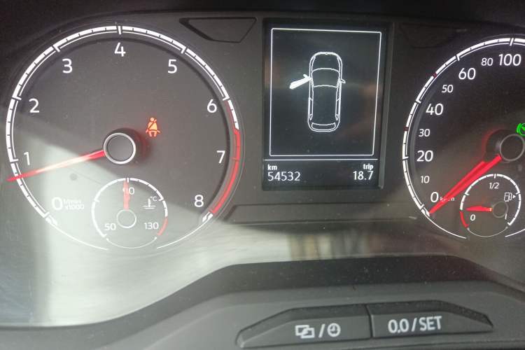 Used Jetta VS7 2020 1.4T Automatic Entry-Level Trim Odometer Close Up