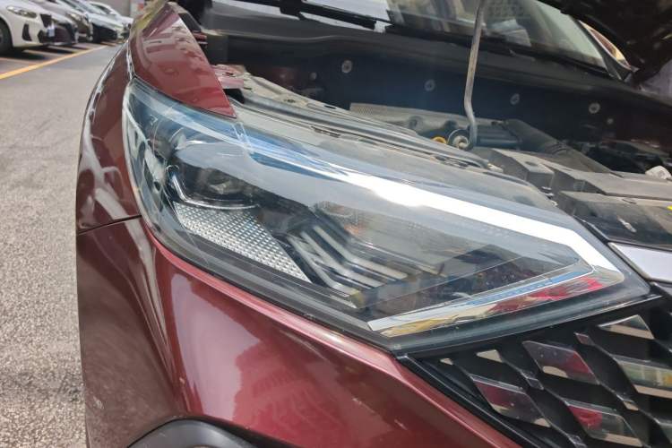 Used Jetta VS7 2020 1.4T Automatic "Thirty and Standing Firm" Edition Right Front Headlight