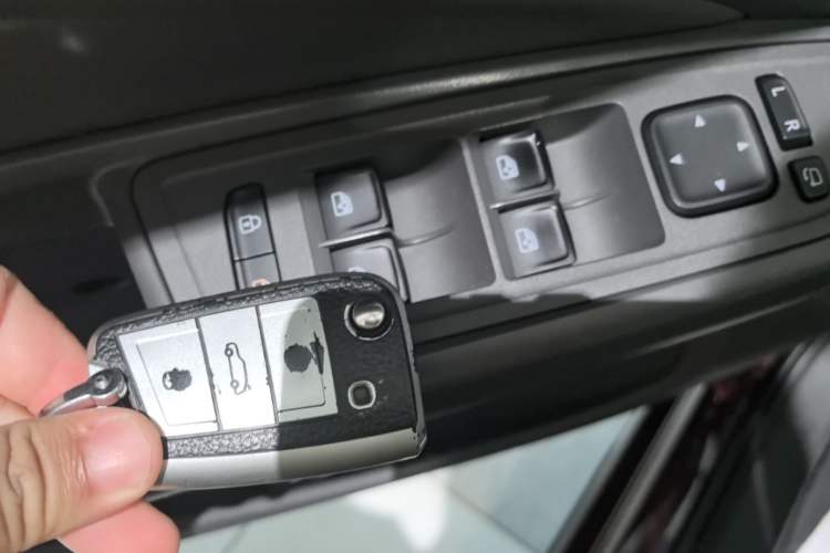 Used Jetta VS7 2020 1.4T Automatic Enjoyment Model Vehicle Key