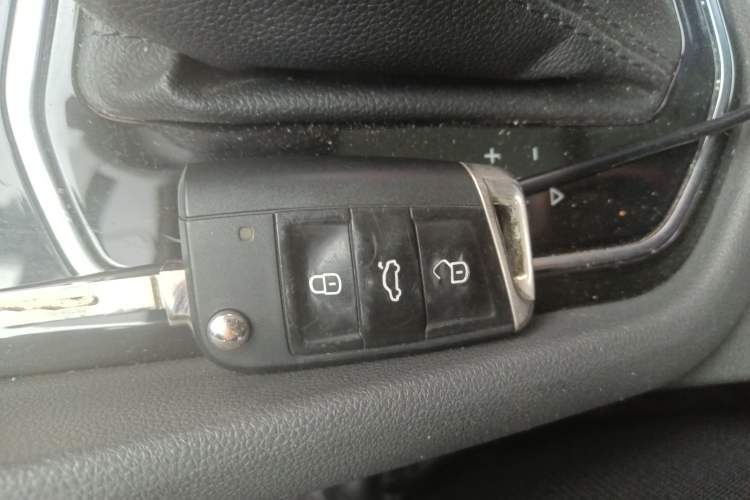 Used Jetta VS7 2020 1.4T Automatic Entry-Level Trim Vehicle Key