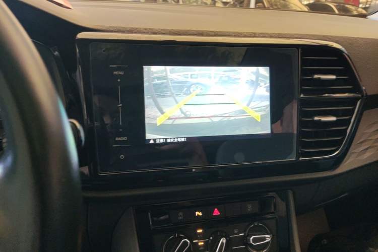 Used Jetta VS7 2020 1.4T Automatic Entry-Level Trim Audio And AC Panel