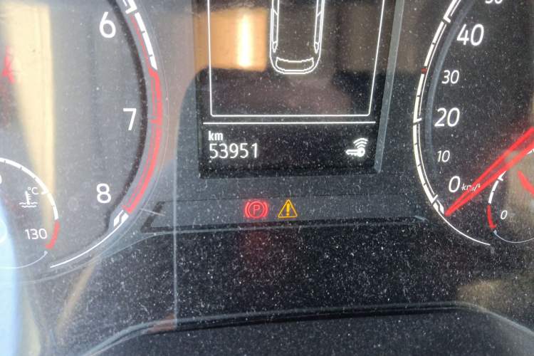 Used Jetta VS7 2020 1.4T Automatic Glory Edition Odometer Close Up