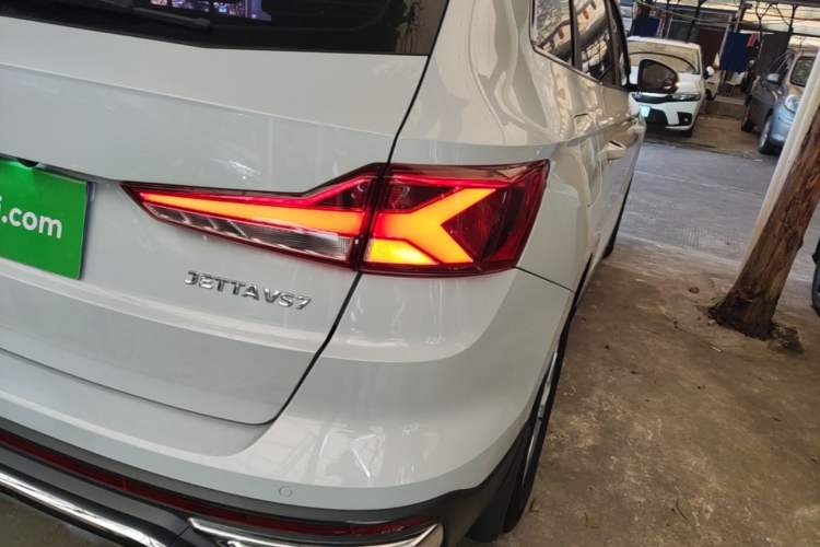 Used Jetta VS7 2020 1.4T Automatic Entry-Level Trim Right Rear Taillight
