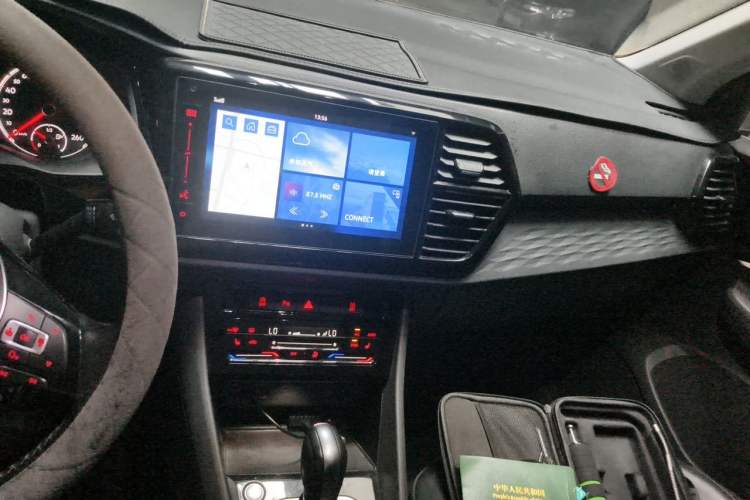 Used Jetta VS7 2020 1.4T Automatic Glory Edition Audio And AC Panel