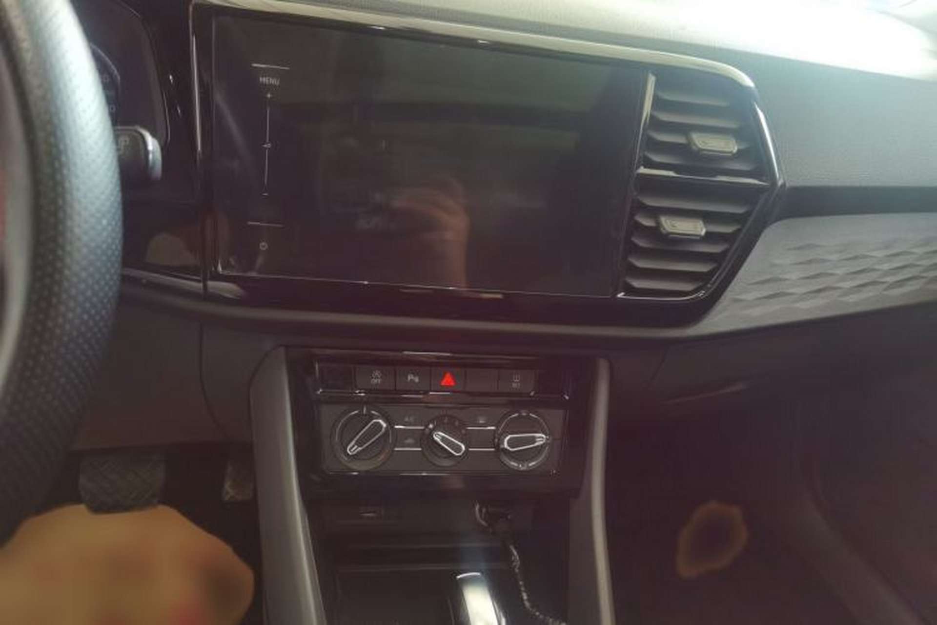 Used Jetta VS7 2020 1.4T Automatic Entry-Level Trim Audio And AC Panel
