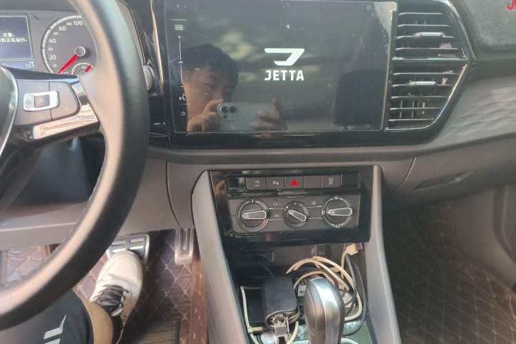 Used Jetta VS7 2020 1.4T Automatic Enjoyment Model Audio And AC Panel