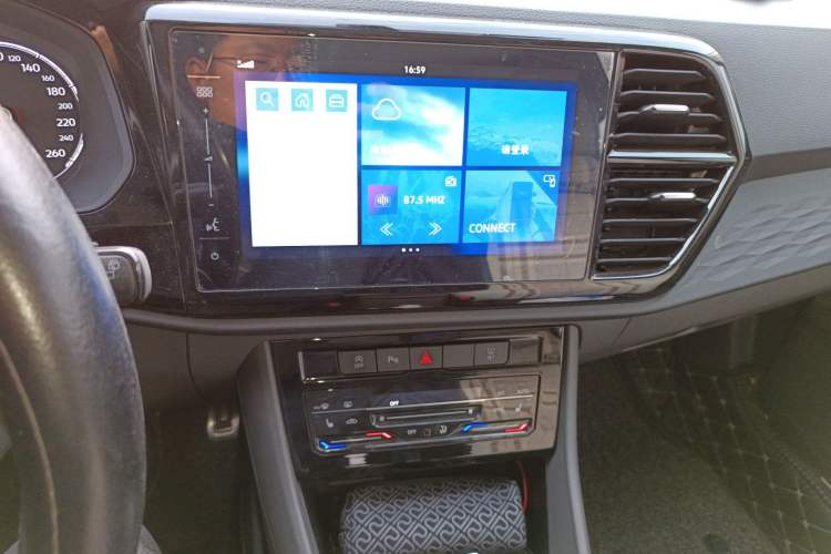 Used Jetta VS7 2020 1.4T Automatic Glory Edition Audio And AC Panel