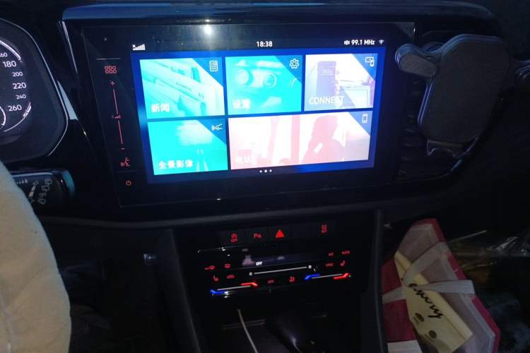 Used Jetta VS7 2020 1.4T Automatic Glory Edition Audio And AC Panel
