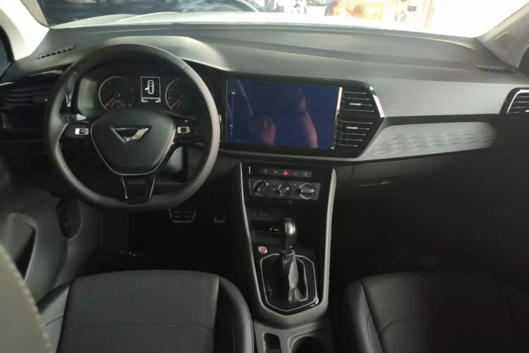 Used Jetta VS7 2020 1.4T Automatic Enjoyment Model Center Console