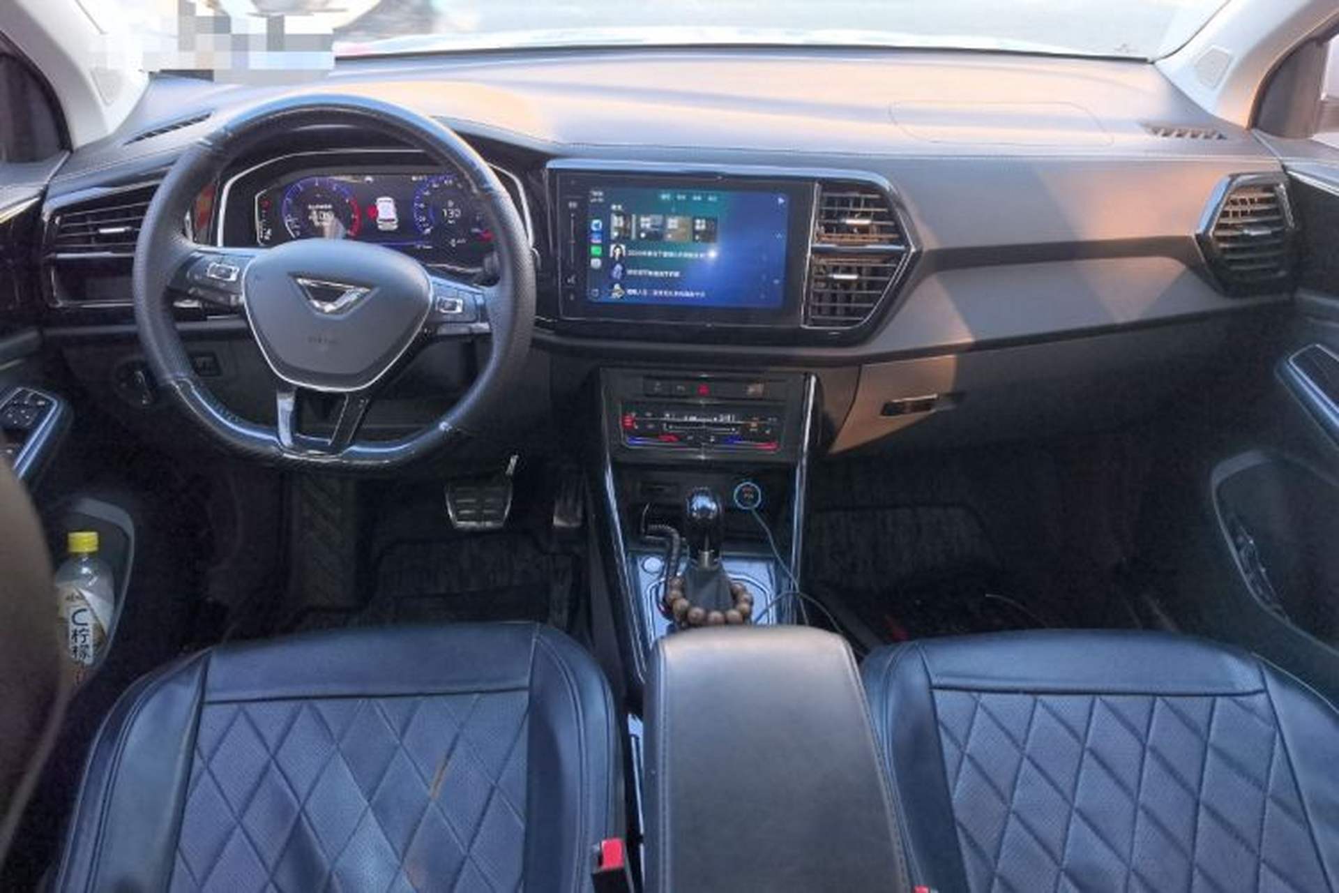 Used Jetta VS7 2020 1.4T Automatic Glory Edition Center Console
