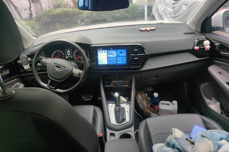 Used Jetta VS7 2020 1.4T Automatic Glory Edition Center Console