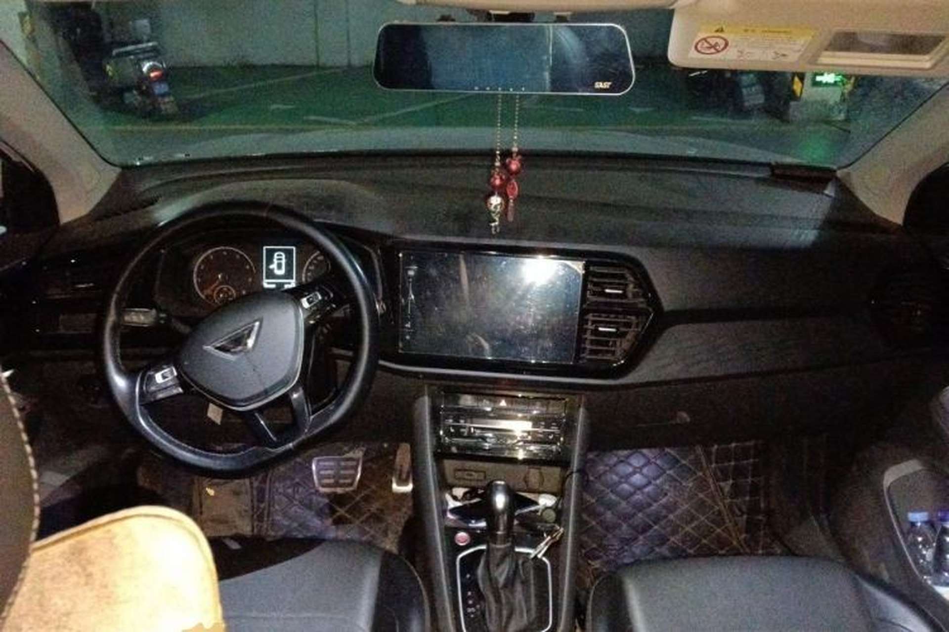Used Jetta VS7 2020 1.4T Automatic Glory Edition Center Console