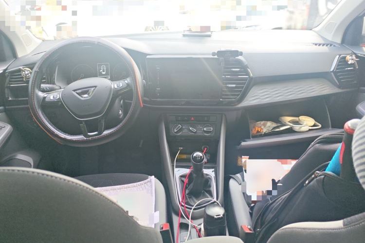 Used Jetta VS7 2020 1.4T Manual Entry-Level Trim Center Console