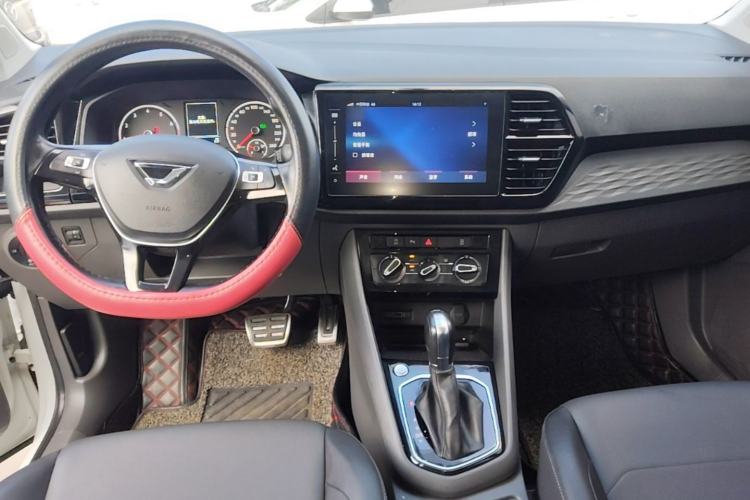 Used Jetta VS7 2020 1.4T Automatic Enjoyment Model Center Console