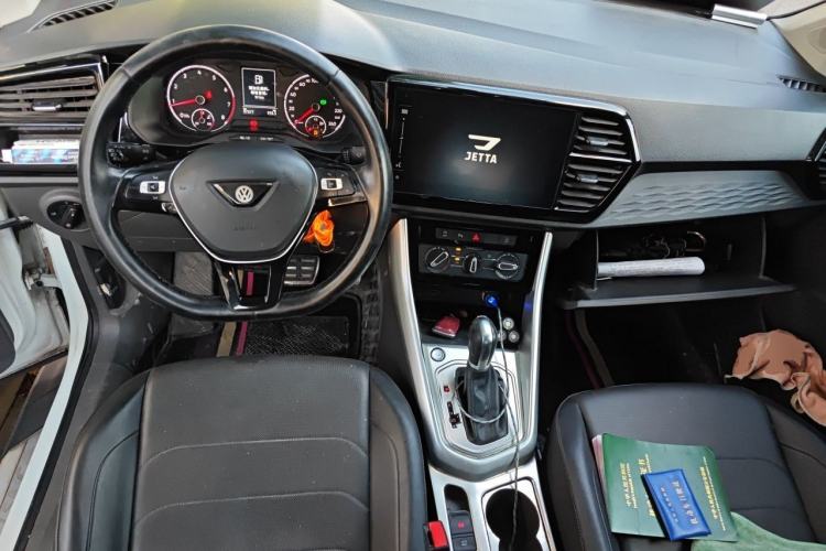 Used Jetta VS7 2020 1.4T Automatic Enjoyment Model Center Console