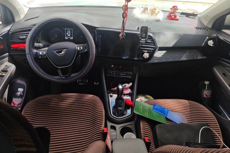 Used Jetta VS7 2020 1.4T Automatic Glory Edition Center Console