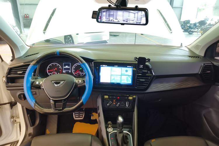 Used Jetta VS7 2020 1.4T Automatic Enjoyment Model Center Console